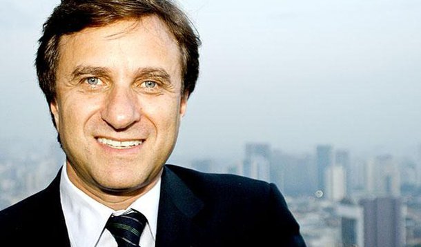 A delicada missão da Positivo