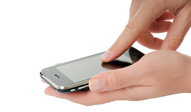 Como os brasileiros usam a internet pelo smartphone