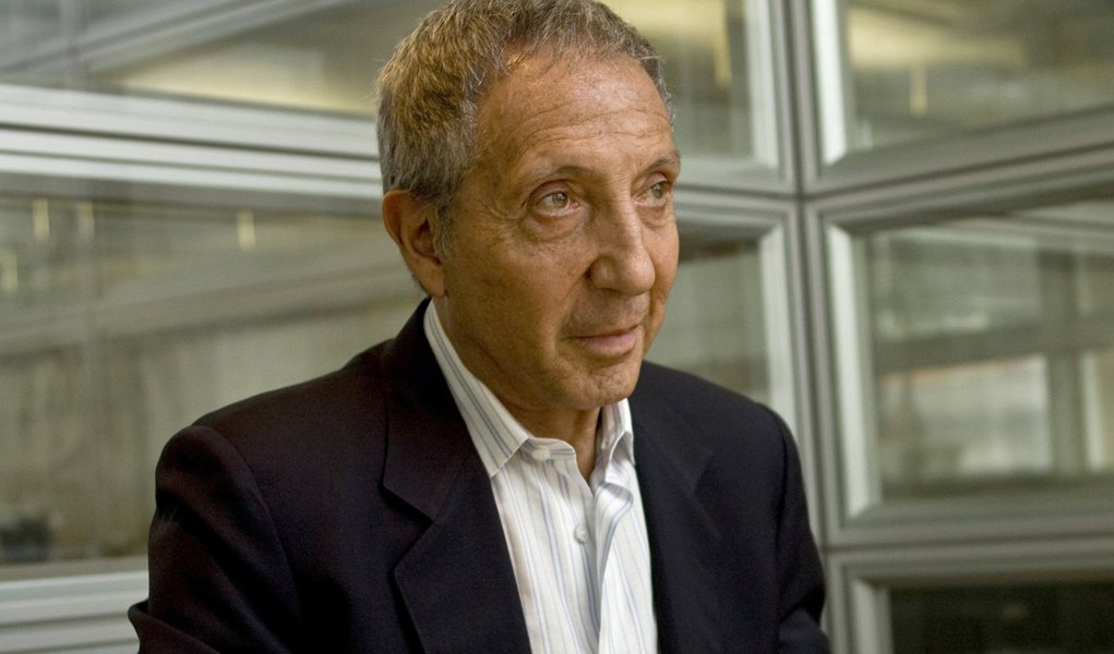 Abilio Diniz fica US$ 10,5 milhões mais rico