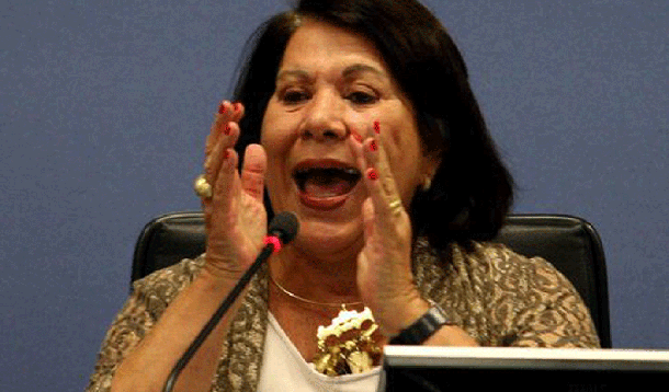 Metralhadora giratória contra o mensalão