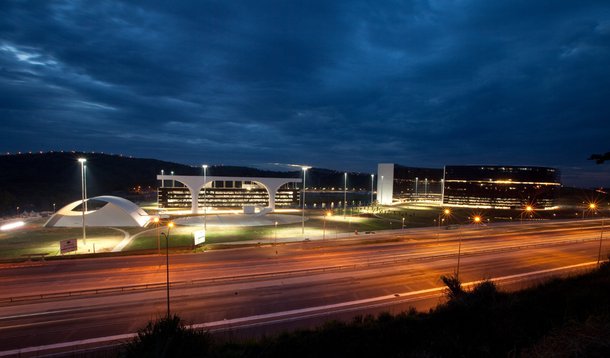 350 funcionários públicos ganham supersalários