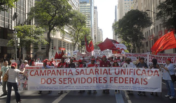 Impasse das greves continua até 31 de agosto