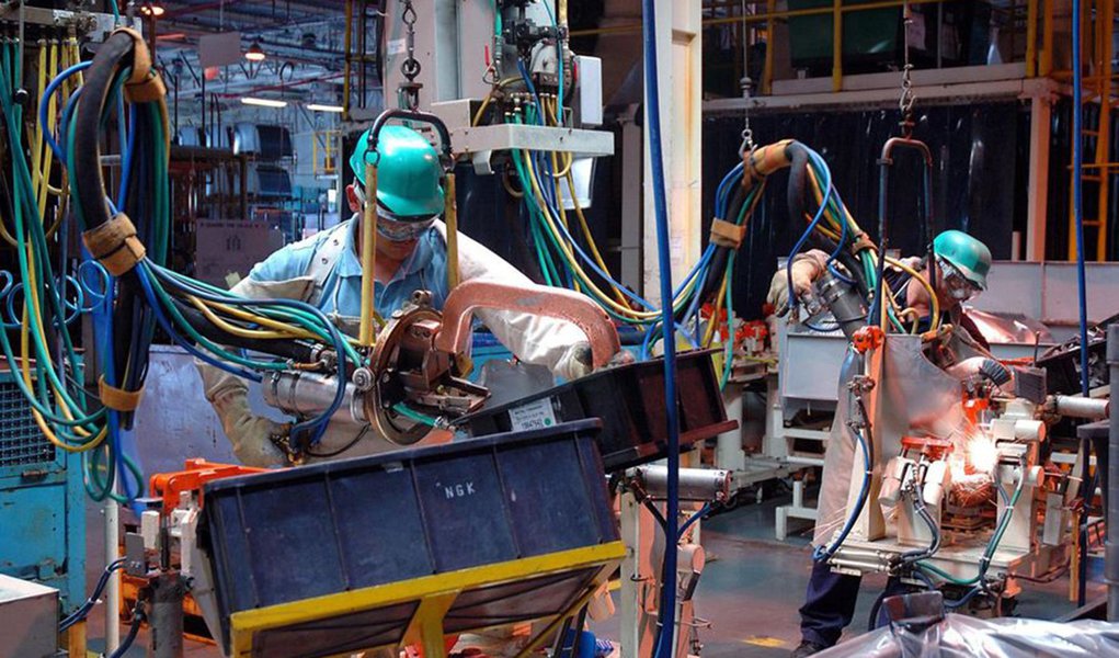 ProduÃ§Ã£o industrial teve Ã³timo desempenho em todo o Brasil