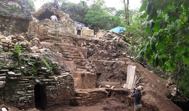 Teatro maia de 1.200 anos é descoberto no México