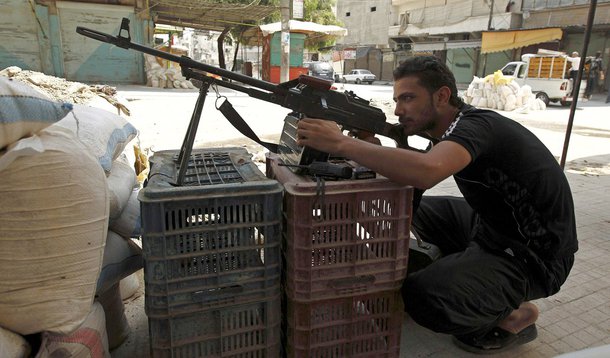 Oposição síria pede armas pesadas a países aliados