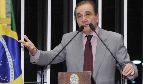 Agripino: Petrobras é usada para conter artificialmente a inflação