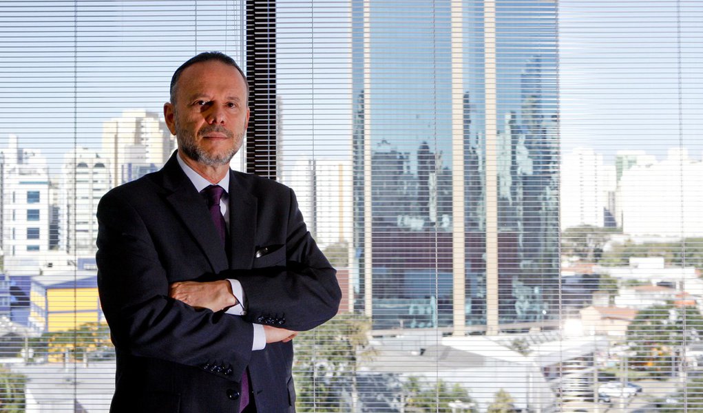  BNDES quer mais R$ 10 bilhões do Tesouro 