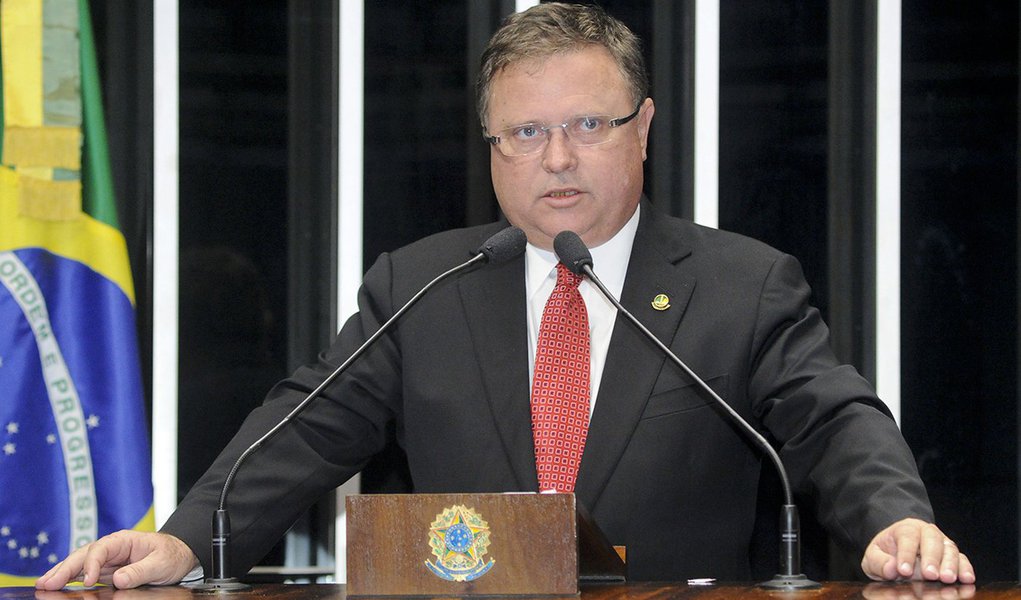 Em discurso na tribuna do Senado, senador Blairo Maggi (PR-MT)
