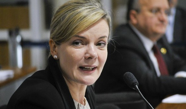 Senadora Gleisi Hoffmann (PT-PR) apresenta relatório favorável ao projeto que confere poder de polícia às guardas municipais (PLC 39/2014) 