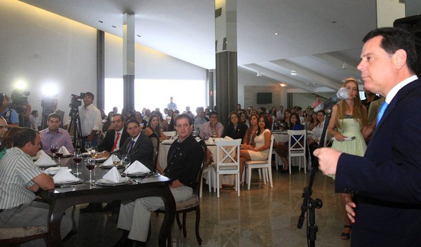 Marconi comemora resultados de Goiás no Ideb
