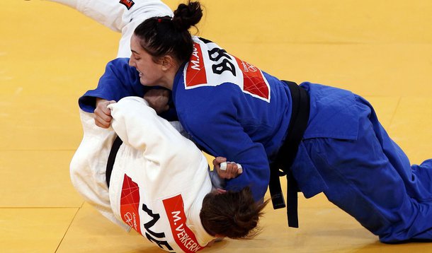 Mayra Aguiar leva medalha de bronze no judô