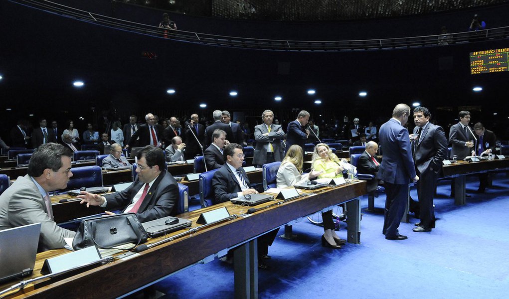 Plenário vota requerimento de urgência à indicação do senador Gim (PTB-DF) ao Tribunal de Contas da União (TCU)