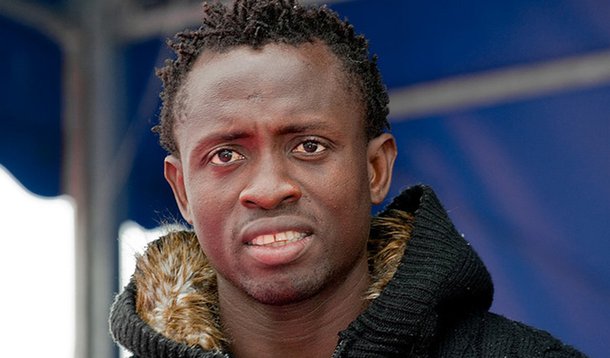 Jogador africano sofre racismo da prórpia torcida