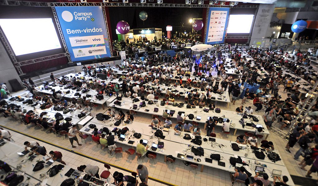 Campus Party Recife chega ao fim de olho em 2013