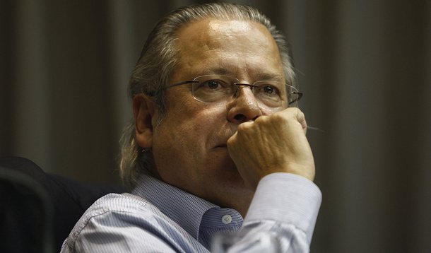 _C0T3268.JPG  SÃO PAULO/SP 23-02-2010  ECONOMIA OE   ELETROBRAS JOSE DIRCEU  José Dirceu participa de evento comemorativo dos 30 anos do PT na Assembleia Legislativa, em São Paulo. FOTO JF DIORIO/AE