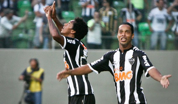 Atlético-MG vence Botafogo e segue em 1º