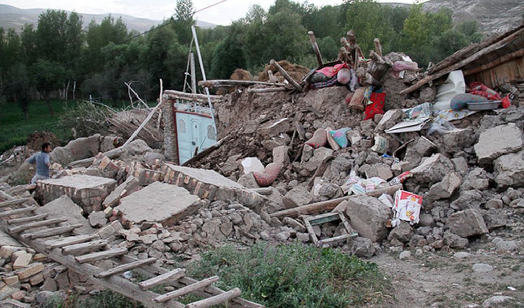 Mortos chegam a 250 e feridos superam 2 mil no Irã