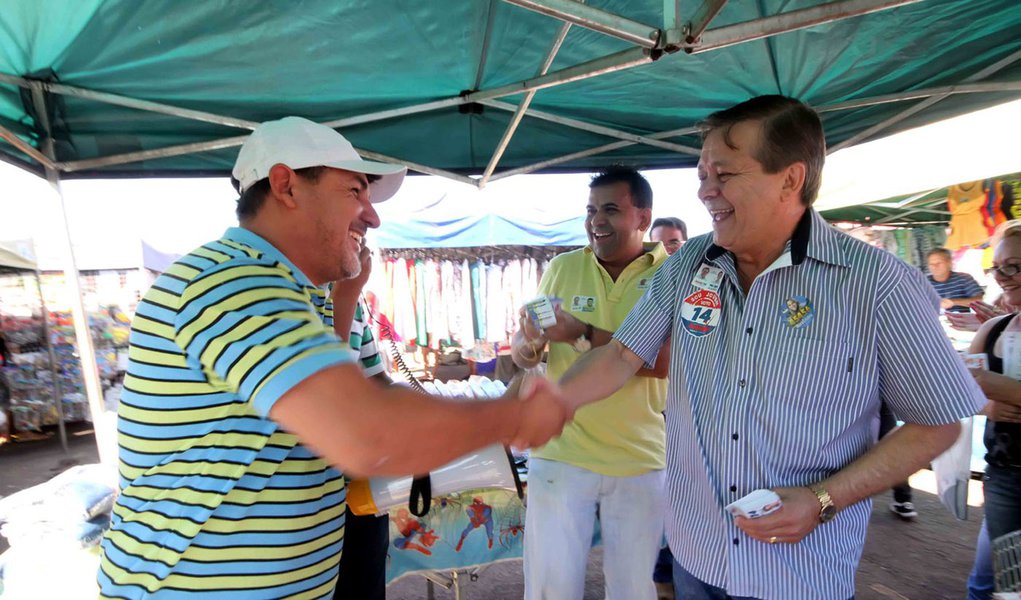 Jovair promete feira coberta ao Vera Cruz II