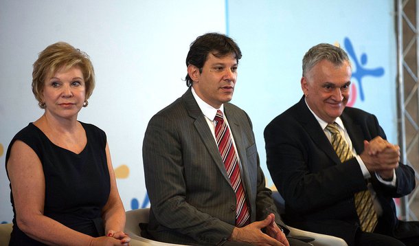 SÃO PAULO, SP, BRASIL,  16-12-2013, 16h30: A Ministra da Cultura, Marta Suplicy, o prefeito de São Paulo, Fernando Haddad e o secretário de cultura de São Paulo, Juca Ferreira, participam do lançamento do edital dos pontos de cultura da cidade de São Paul