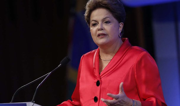 Dilma Rousseff, President of Brazil, delivers a speech at the Brazil Infrastructure Opportunity event in New York, September 25, 2013.  Rousseff is in New York for the United Nations General Assembly.   REUTERS/Chip East (UNITED STATES - Tags: POLITICS)