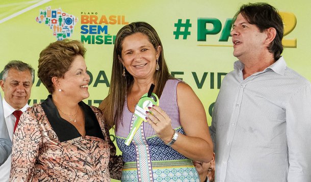 Fortaleza - CE, 19/03/2014. Presidenta Dilma Rousseff durante cerimônia de entrega de 172 máquinas a 141 municípios e de inauguração do trecho V do eixo das águas em Fortaleza. Foto: Roberto Stuckert Filho/PR