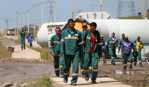 Mais de mil são demitidos por tumulto em Pernambuco