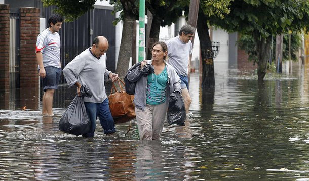 Chuva provoca 57 mortes na Argentina