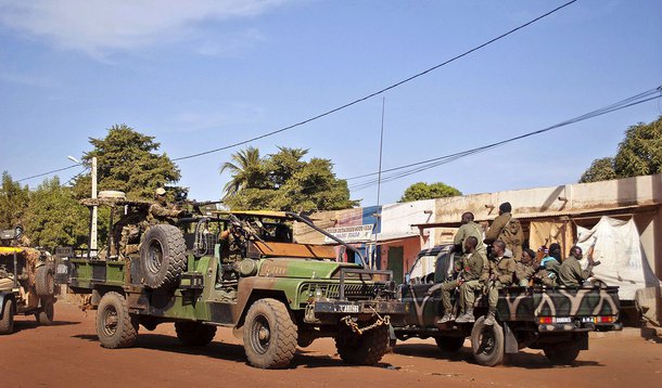 França fica no Mali até que estabilidade seja restaurada