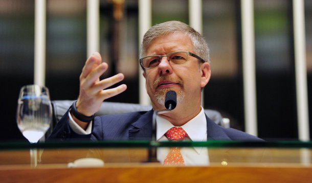 Marco Maia defende nova distribuição dos royalties