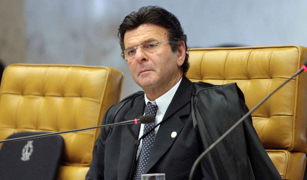 Fux briga por aumento do Judiciário em 2013