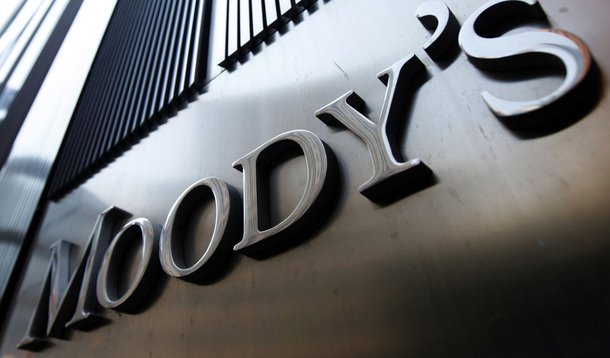 Moody's rebaixa rating soberano da França para AA1