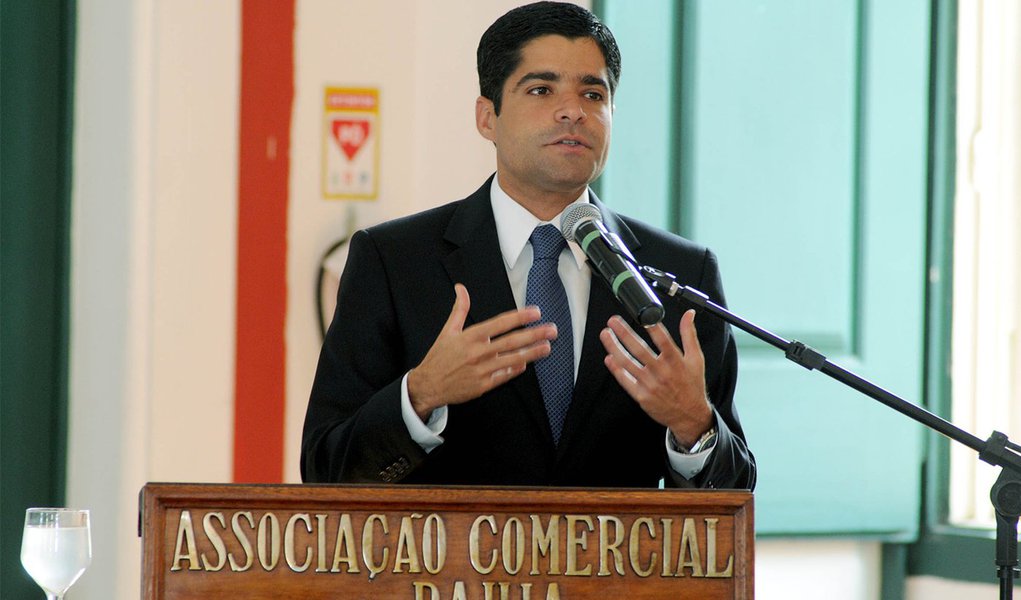 ACM Neto: "O prefeito não é super homem"