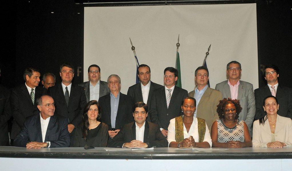 ACM anuncia time e rejeita tese dos 100 primeiros dias