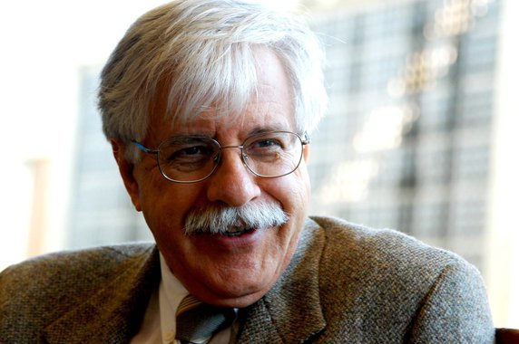 Professor de ética condena regulamentação da mídia