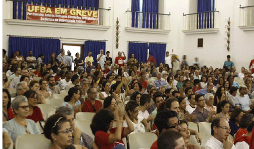 Greve continua na Ufba