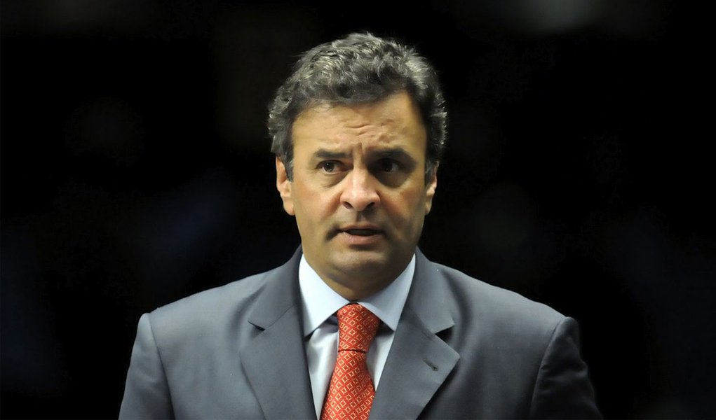 Aécio perde força em Minas