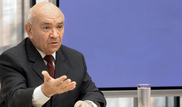 Severino Cavalcanti desiste de candidatura