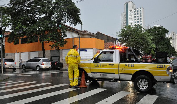 SP ainda enfrenta transtornos por causa da chuva