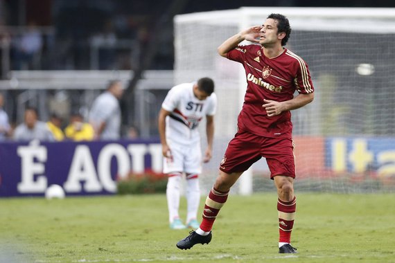 Flu arranca um pontinho contra o São Paulo