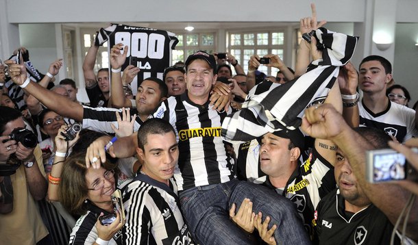 Túlio volta ao Botafogo para marcar o milésimo gol