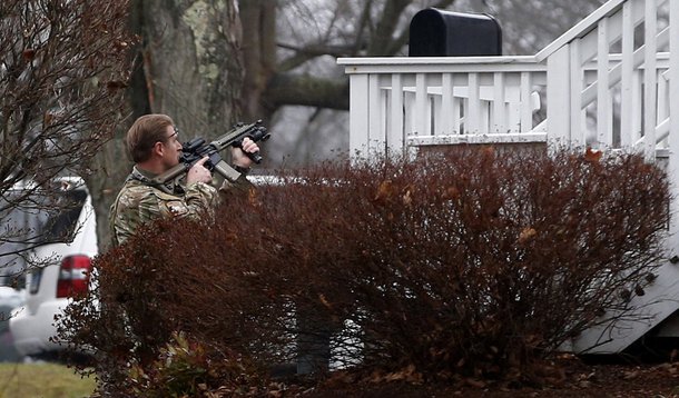 Democratas prometem pressão por controle de armas