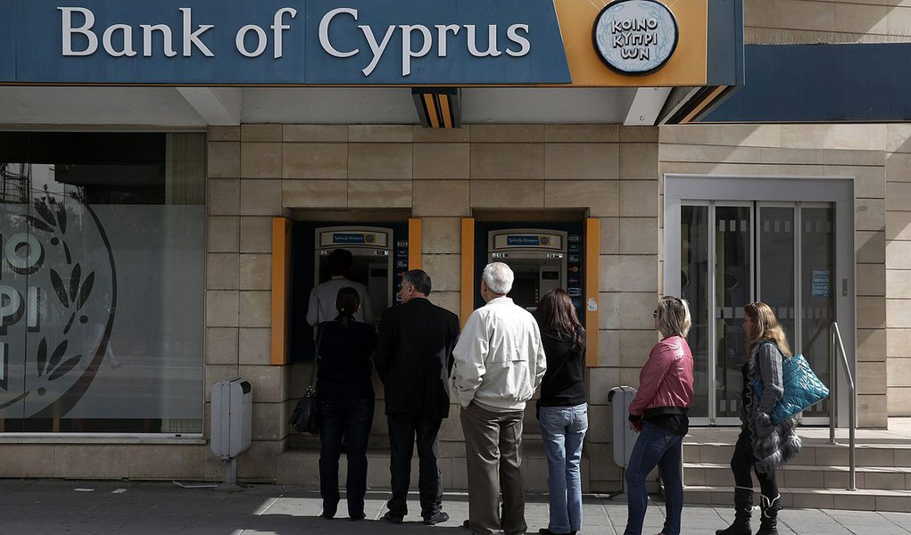 BCE dá ultimato ao Chipre sobre resgate