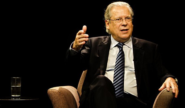 Nem tão amigo de Campos, Dirceu chega ao Recife