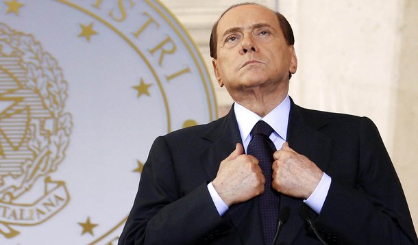 Berlusconi é condenado à prisão por fraude fiscal