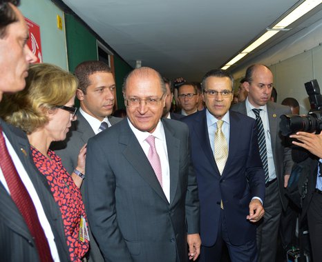 Alckmin quer internação de 8 anos a menor infrator