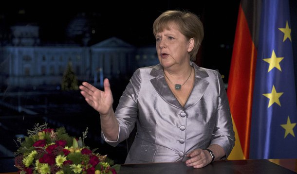 Merkel prega regulação contra espionagem na web