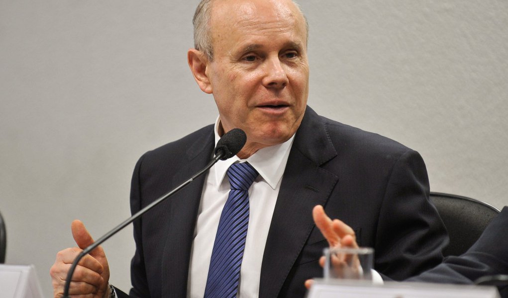 Desoneração deve chegar a R$ 45 bilhões em 2012