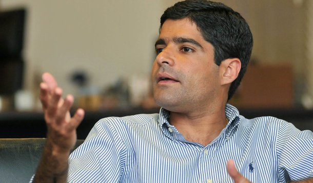 ACM quer barrar cobrança de estacionamento nos shoppings