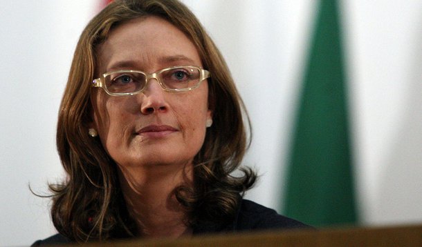 Rosário recua após acusar oposição por caos no Bolsa Família