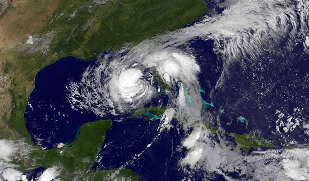 Tempestade se dirige para costa dos EUA e deve virar furacão